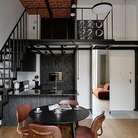 شقة Loft Industrialny Przy Bulwarze Staromiejskim فروتسواف المظهر الخارجي الصورة